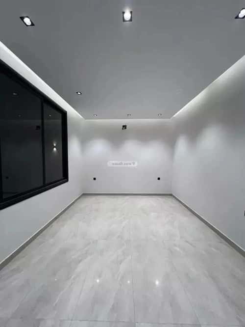 فيلا 300 متر مربع شرقية على شارع 15م الشفاء، جنوب الرياض، الرياض