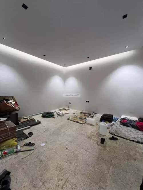 فيلا 300 متر مربع شرقية على شارع 15م الشفاء، جنوب الرياض، الرياض