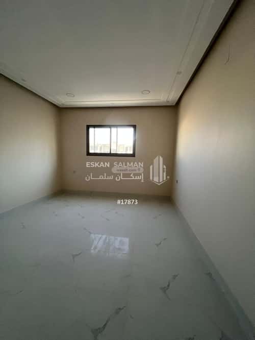 Villa 428 SQM Facing North on 15m Width Street West Courtyard, Bariduh