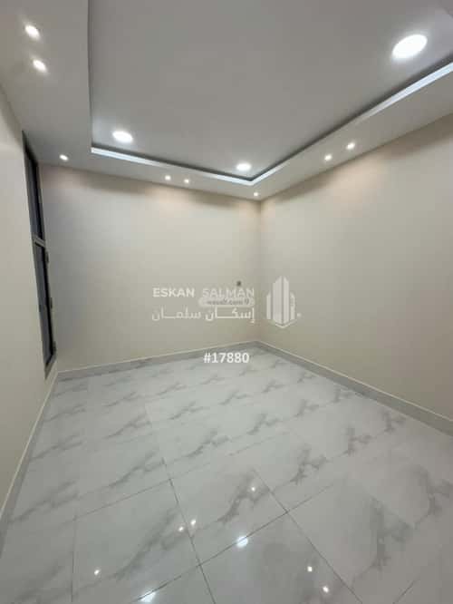 Floor 183 SQM with 5 Bedrooms West Courtyard, Bariduh