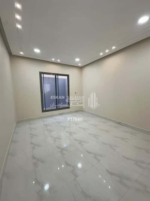 Floor 183 SQM with 5 Bedrooms West Courtyard, Bariduh