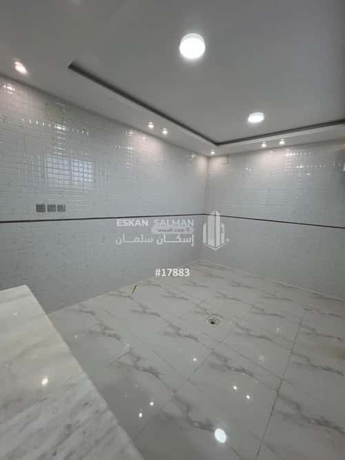 Apartment with 7 Bedrooms West Courtyard, Bariduh