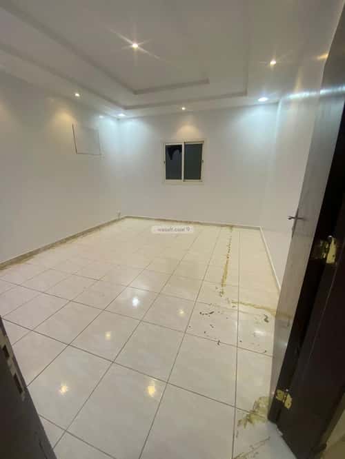 فيلا 302 متر مربع شمالية غربية على شارع 15م طويق، غرب الرياض، الرياض