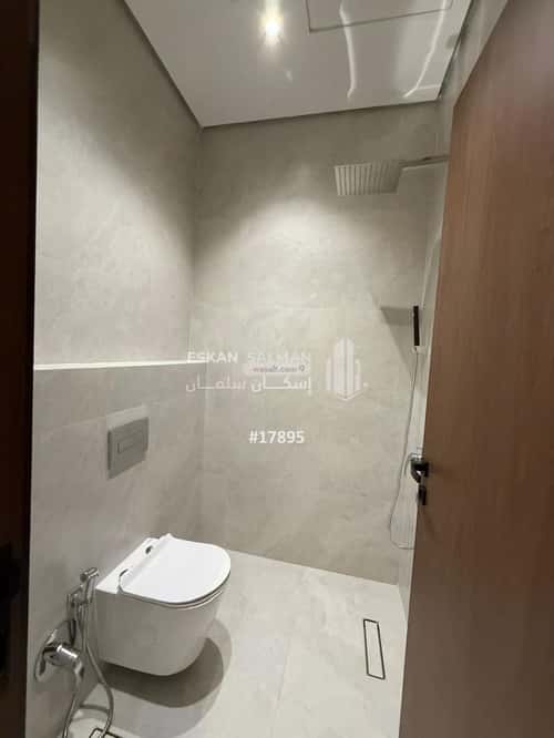 شقة ب 6 غرف الجنادرية، شرق الرياض، الرياض