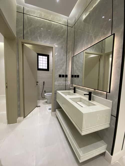 Villa 292 SQM Facing East on 20m Width Street Gourana, Makkah Al Mukarramah