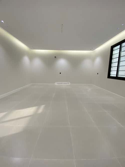 Villa 292 SQM Facing East on 20m Width Street Gourana, Makkah Al Mukarramah