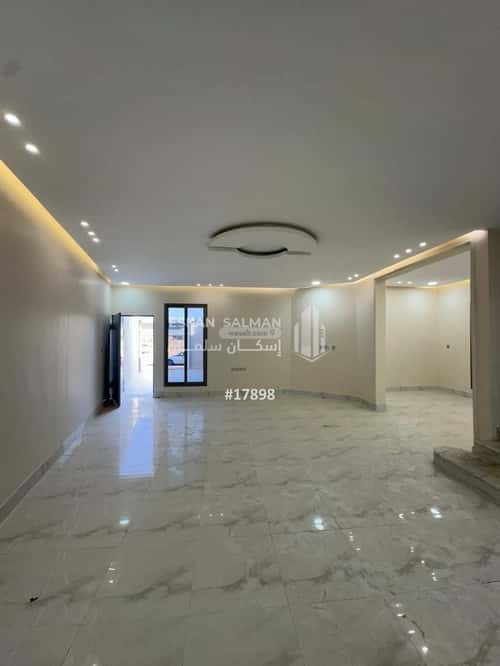 Villa 326 SQM Facing North East on 30m Width Street West Courtyard, Bariduh