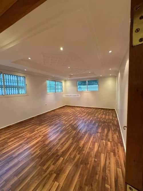 Villa 750 SQM Facing South with 14 Bedrooms Dahrat Al-Badeah, West Riyadh, Riyadh