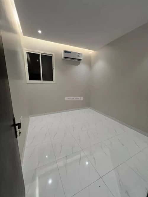 Building 900 SQM Facing North Al-Awaly, West Riyadh, Riyadh