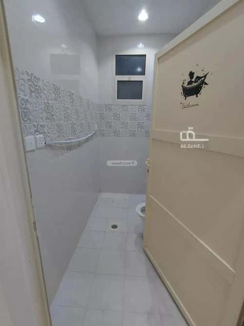 Apartment with 4 Bedrooms Al-Qairawan, North Riyadh, Riyadh