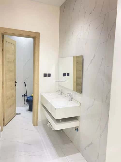 فيلا 200 متر مربع واجهة جنوبية ب 6 غرف العريجاء الغربي، غرب الرياض، الرياض