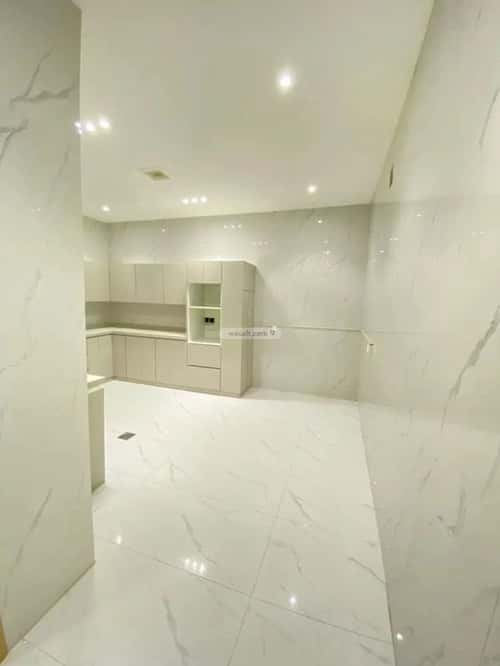 فيلا 200 متر مربع واجهة جنوبية ب 6 غرف العريجاء الغربي، غرب الرياض، الرياض