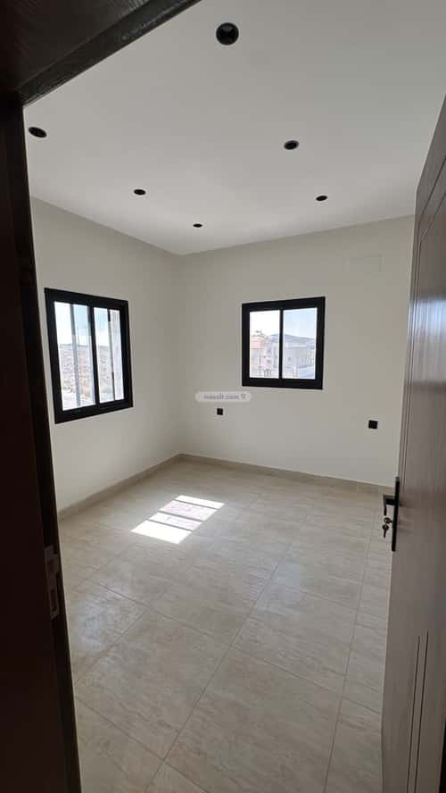 دور 226 متر مربع ب 6 غرف المروج، أبها