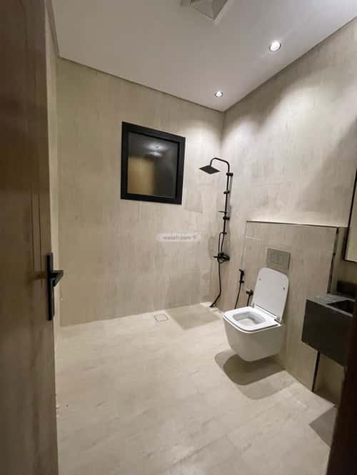 Floor 226 SQM with 6 Bedrooms Al-Murooj, Abha