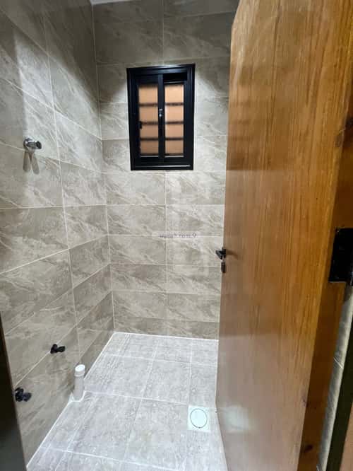 شقة ب 6 غرف اليرموك، خميس مشيط