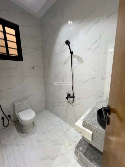 شقة ب 6 غرف اليرموك، خميس مشيط