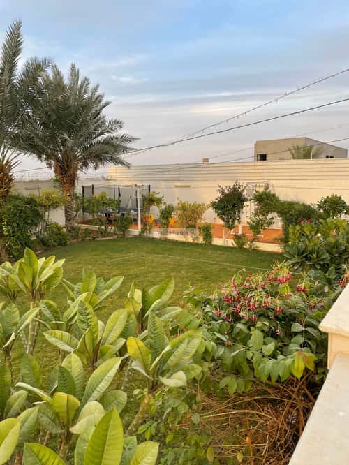 أرض 1108 متر مربع شمالية على شارع 20م الغنامية، جنوب الرياض، الرياض