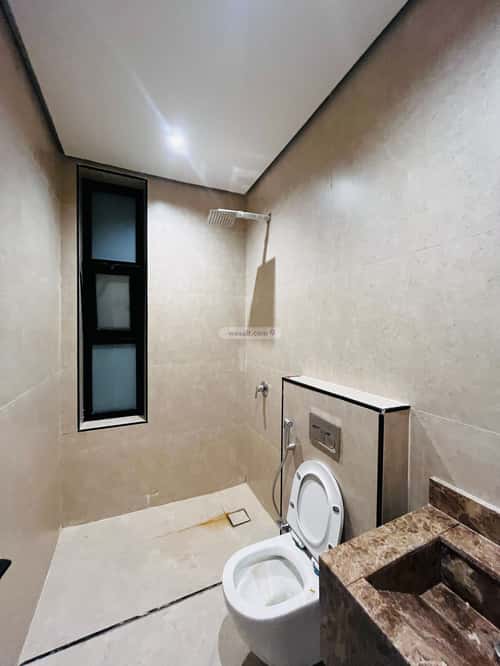 شقة ب 5 غرف طيبة، الدمام