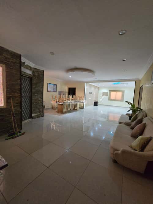 Rest House 900 SQM Facing East on 26m Width Street Al-Manarat, North Jeddah, Jeddah