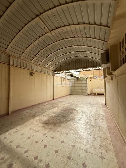 فيلا 500 متر مربع غربية على شارع 15م الزهرة، غرب الرياض، الرياض