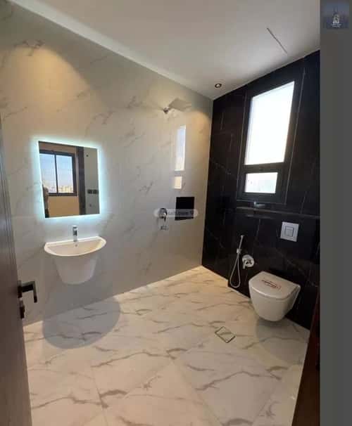 Floor 169 SQM with 6 Bedrooms Al-Janadriyah, East Riyadh, Riyadh