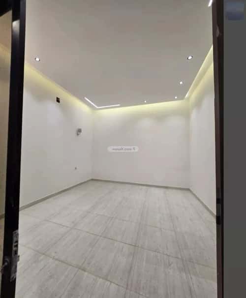 فيلا 252 متر مربع شرقية على شارع 20م طويق، غرب الرياض، الرياض