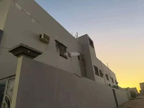 Building 874 SQM Facing East King Fahd District, Earear