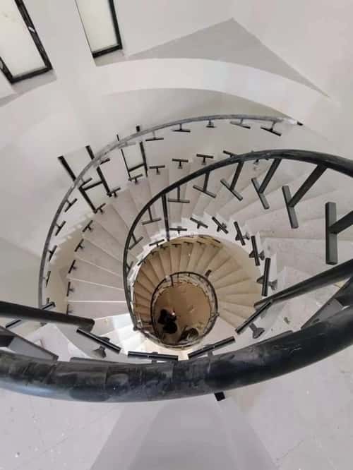 فيلا 333 متر مربع شمالية على شارع 30م الصواري، الخبر