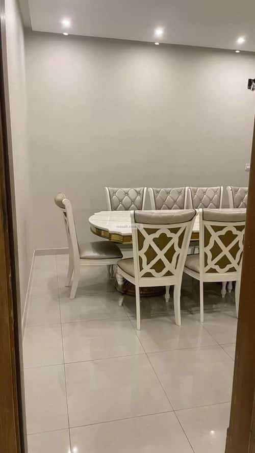 فيلا 296 متر مربع واجهة شرقية ب 8 غرف العروبة، الدمام