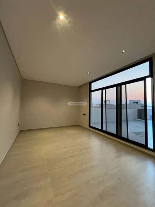 فيلا 250 متر مربع غربية على شارع 20م الشراع، الخبر