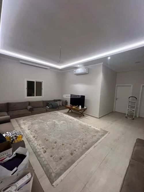 فيلا 402 متر مربع غربية على شارع 20م البحيرة، الخبر