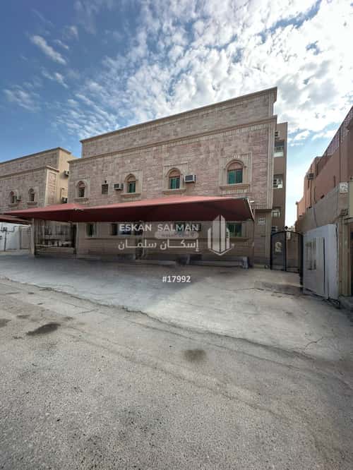 Apartment with 5 Bedrooms Al-Hamra - Al-Jubail, Jubail