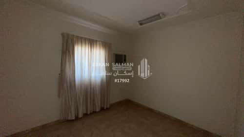 Apartment with 5 Bedrooms Al-Hamra - Al-Jubail, Jubail