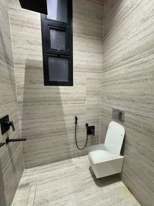 Floor 335 SQM with 6 Bedrooms Qurtubah, East Riyadh, Riyadh