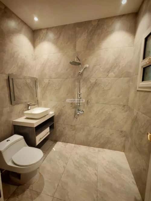 فيلا 450 متر مربع شمالية على شارع 18م المونسية، شرق الرياض، الرياض