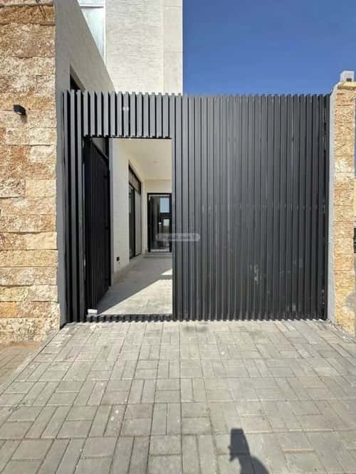 Floor 195 SQM with 6 Bedrooms Ishbiliyah, East Riyadh, Riyadh