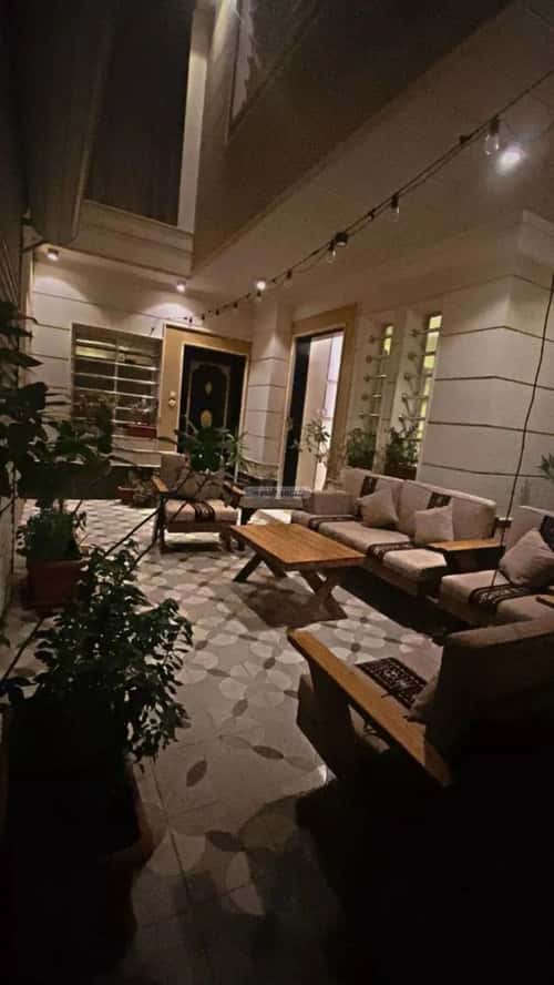 Villa 300 SQM Facing West on 18m Width Street Al-Yarmuk, East Riyadh, Riyadh