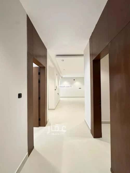 Floor 236 SQM with 5 Bedrooms Al-Khaleej, East Riyadh, Riyadh