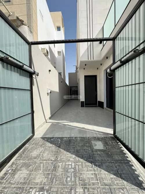 Villa 269 SQM Facing South on 20m Width Street Al Bayan, East Riyadh, Riyadh