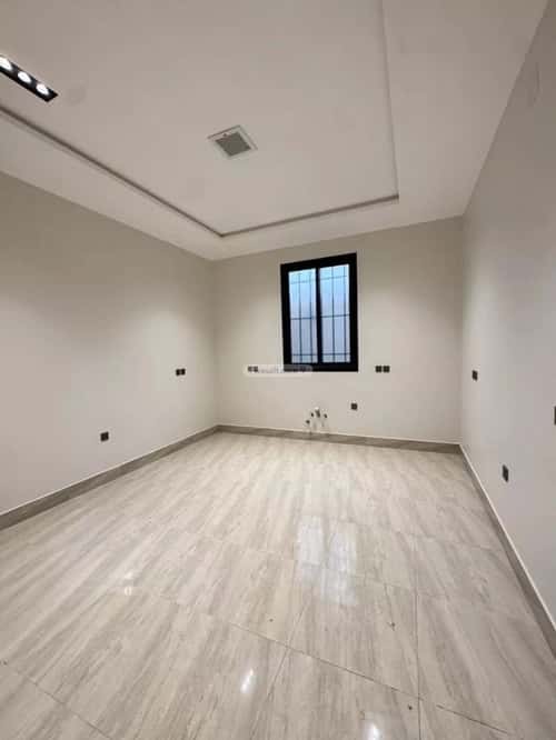 فيلا 260 متر مربع جنوبية على شارع 15م الرمال، شرق الرياض، الرياض