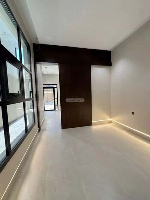 Floor 192 SQM with 5 Bedrooms Qurtubah, East Riyadh, Riyadh