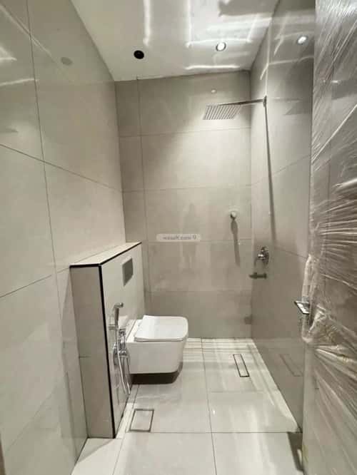 فيلا 271 متر مربع شمالية على شارع 20م الملك فيصل، شرق الرياض، الرياض