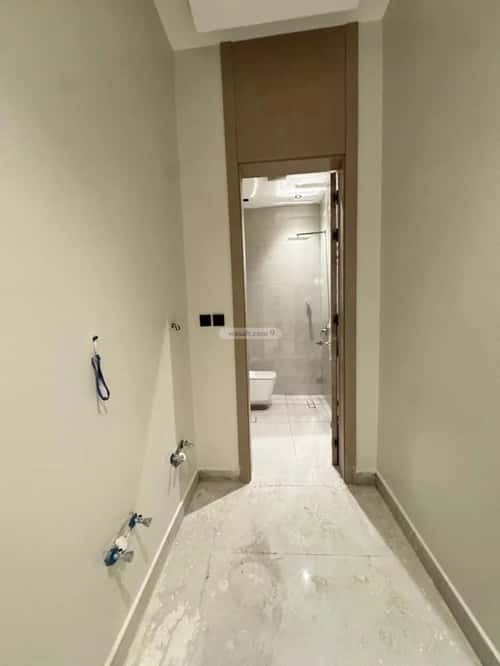 فيلا 271 متر مربع شمالية على شارع 20م الملك فيصل، شرق الرياض، الرياض