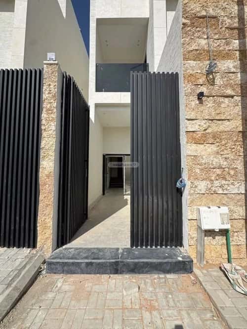 Floor 166 SQM with 5 Bedrooms Al-Yarmuk, East Riyadh, Riyadh