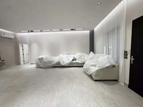 Villa 262 SQM Facing South on 18m Width Street Al-Yarmuk, East Riyadh, Riyadh