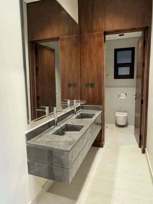 Floor 141 SQM with 4 Bedrooms Al-Muanisiyah, East Riyadh, Riyadh