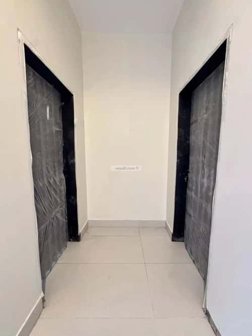 Floor 191 SQM with 5 Bedrooms Al-Andalus, East Riyadh, Riyadh