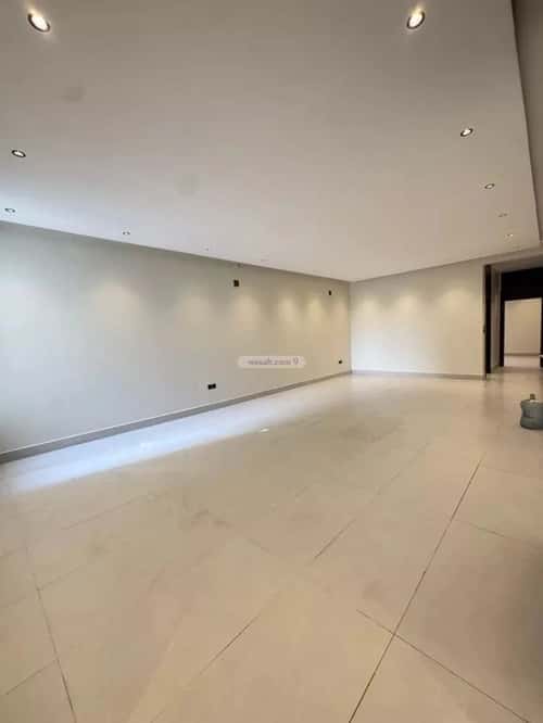 Floor 191 SQM with 5 Bedrooms Al-Andalus, East Riyadh, Riyadh