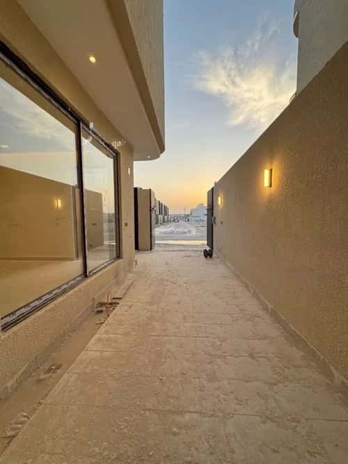 Villa 235 SQM Facing West on 20m Width Street Ar-Rimal, East Riyadh, Riyadh