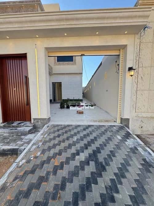 Floor 275 SQM with 6 Bedrooms Al-Qadisiyah, East Riyadh, Riyadh